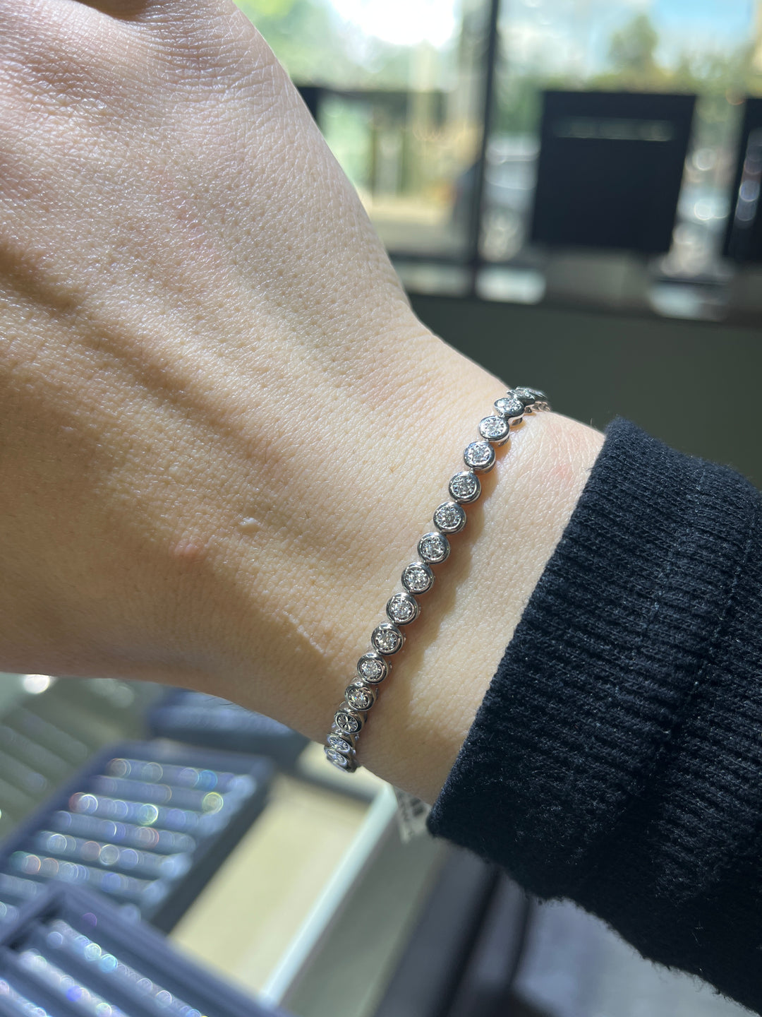 14K WHITE GOLD ILLUSION BEZEL HALF DIAMOND HALF GOLD TENNIS